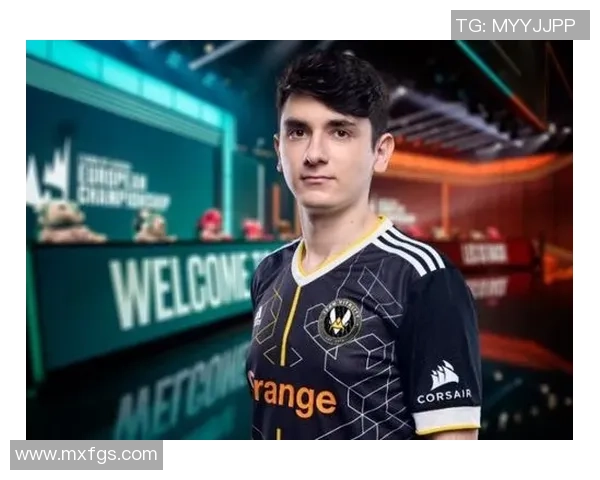 Labrov在残血状态下极限施展大招G2成功击杀先锋并拿下上辅 Labrov在残血状态下极限施展大招G2成功击杀先锋并拿下上辅